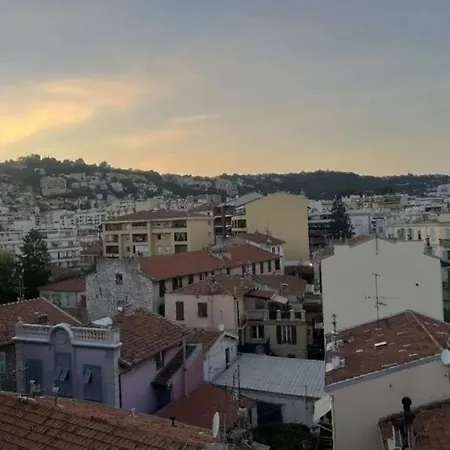 Rue Des Roses Apartment *